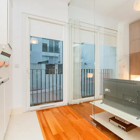 Apartment Warm Ample Space With Wall Beds Lisbon